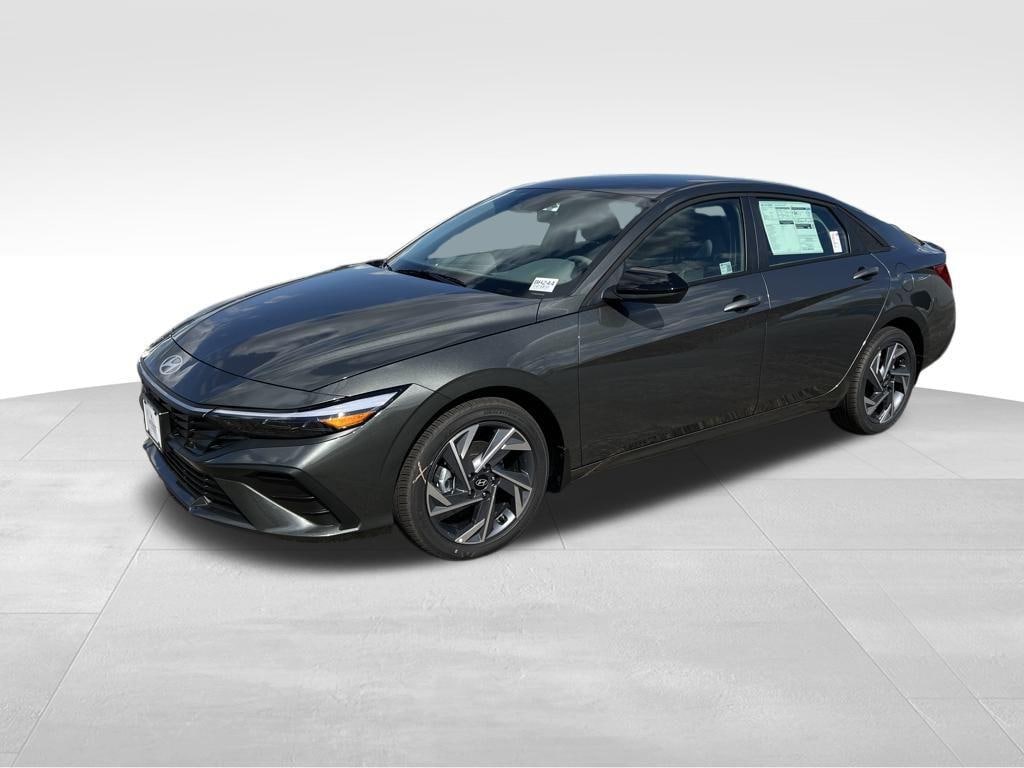 New 2025 Hyundai Elantra SEL Sport Sedan