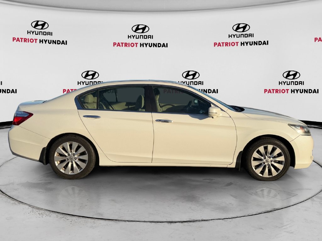 Used 2014 Honda Accord EX-L with VIN 1HGCR2F85EA279783 for sale in Bourbonnais, IL