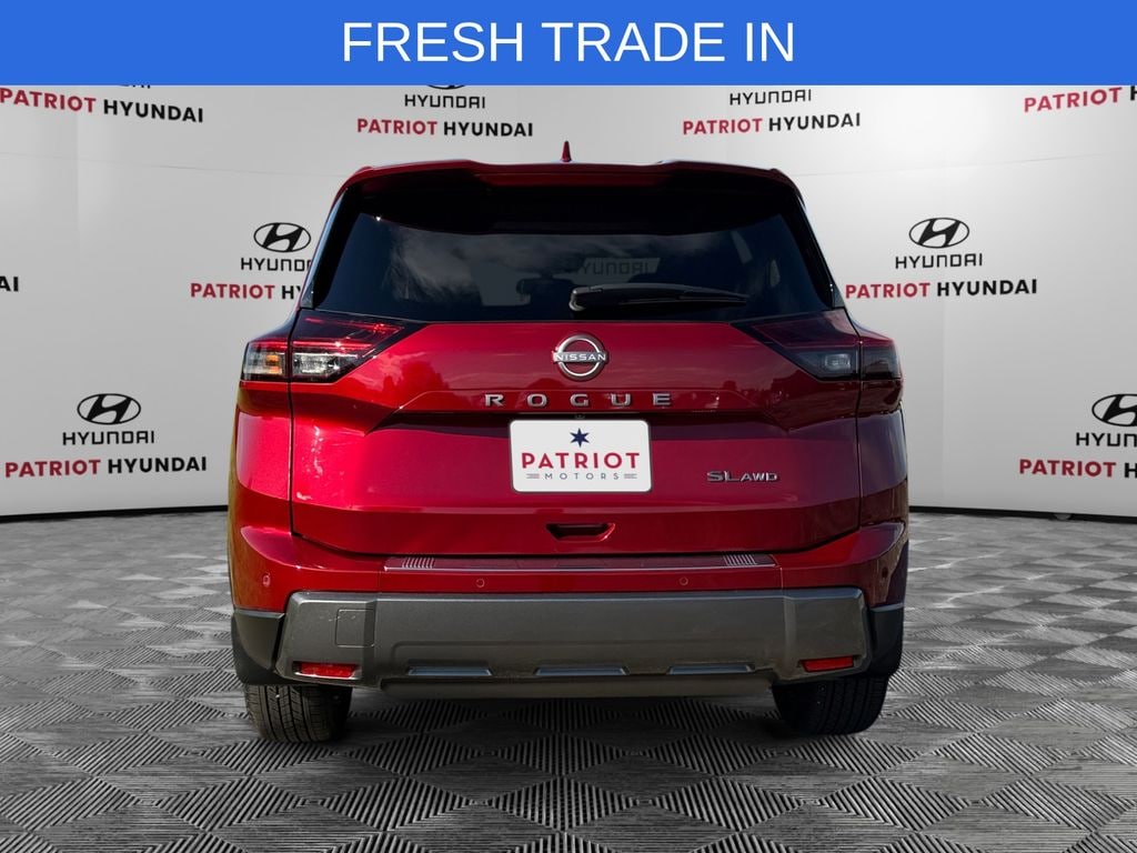 Used 2025 Nissan Rogue SL SUV