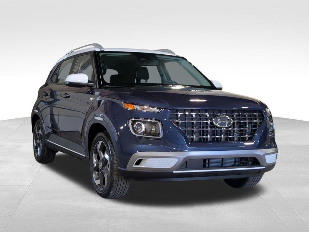 New 2025 Hyundai Venue Limited SUV