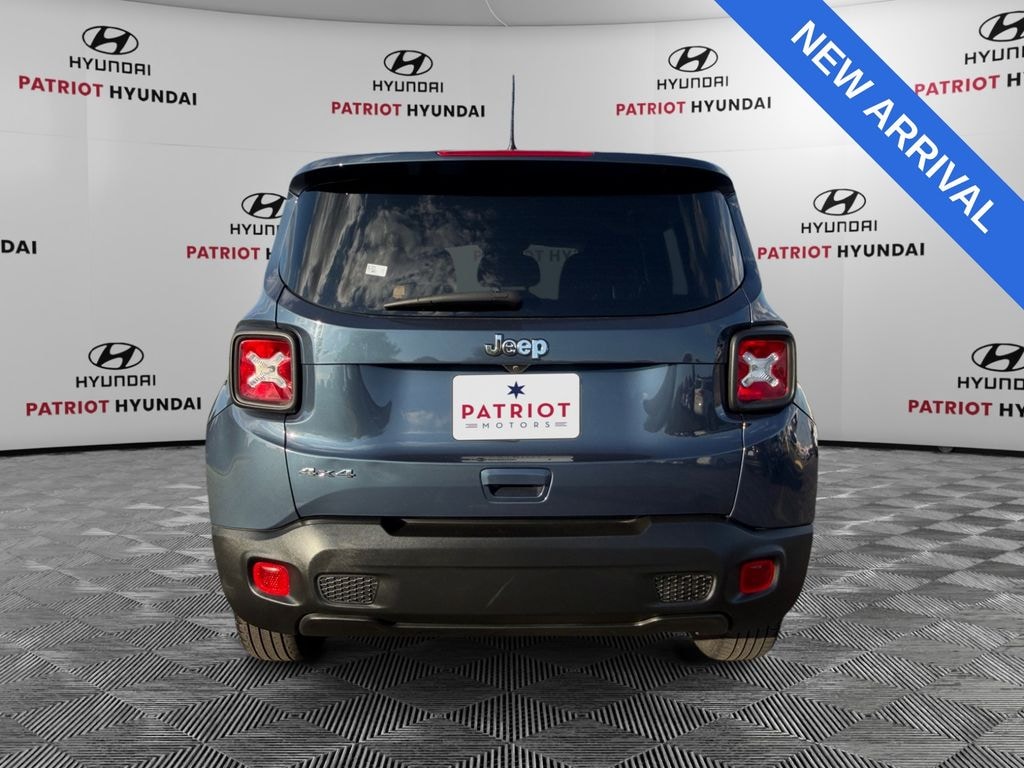 Used 2023 Jeep Renegade Latitude SUV