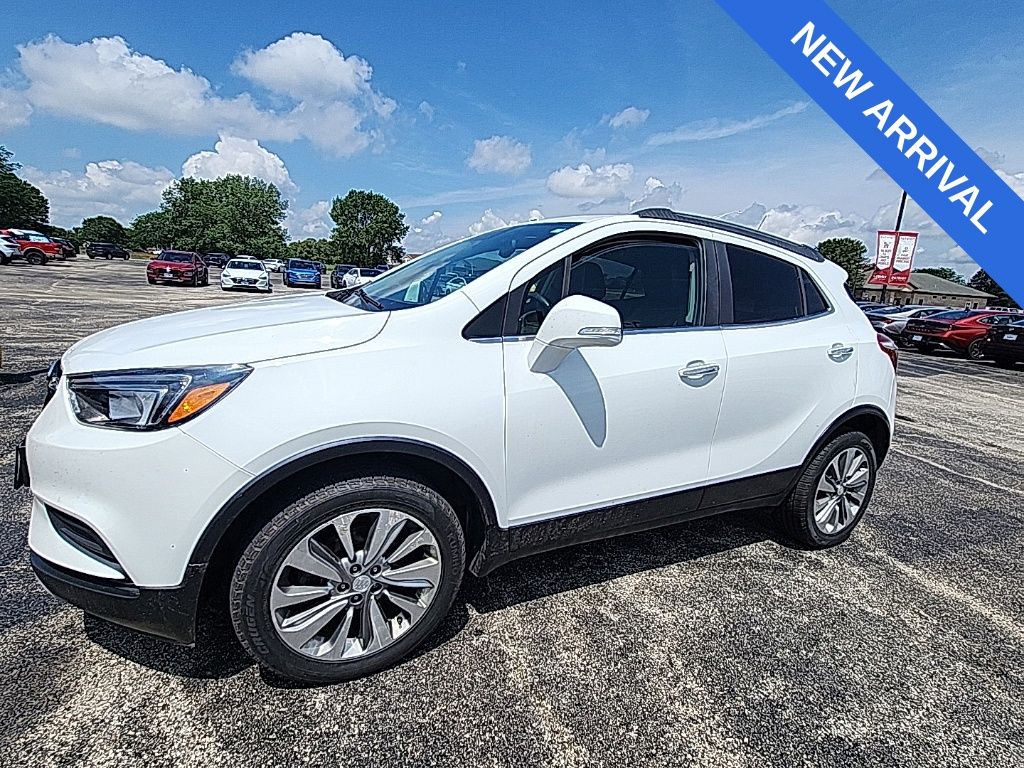 2017 Buick Encore Preferred's photo