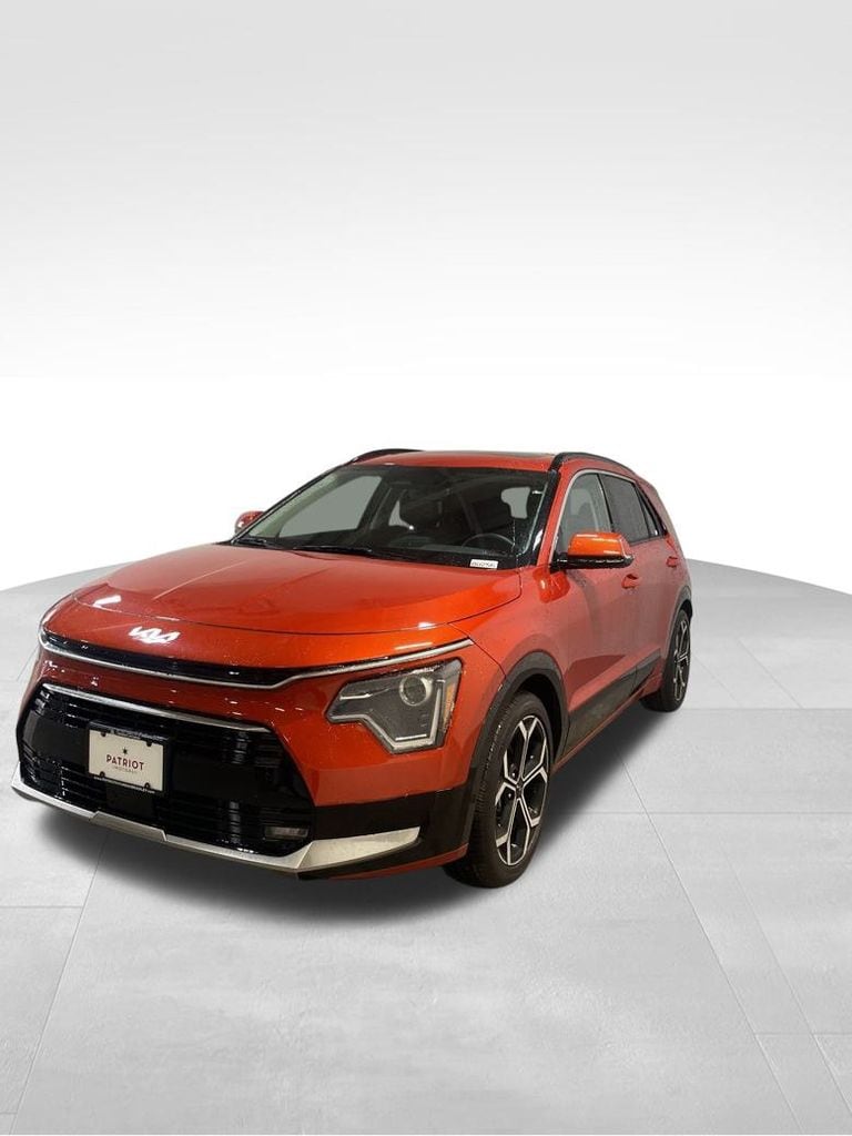 2023 Kia Niro EX Touring's photo
