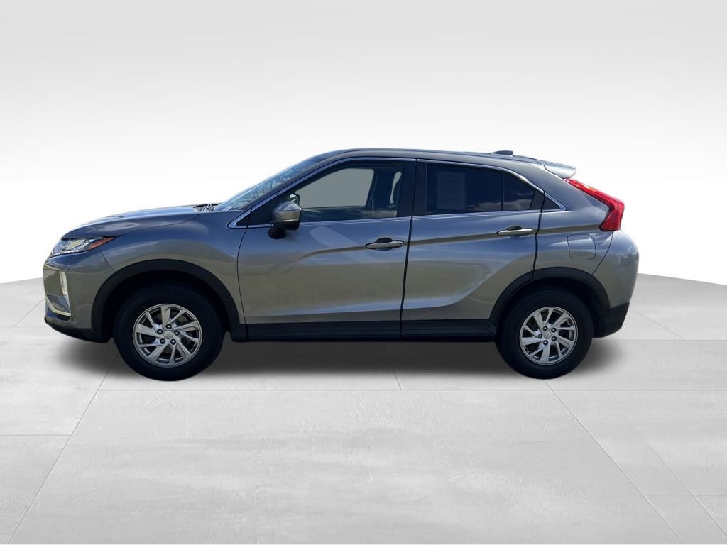 2019 Mitsubishi Eclipse Cross ES photo 2