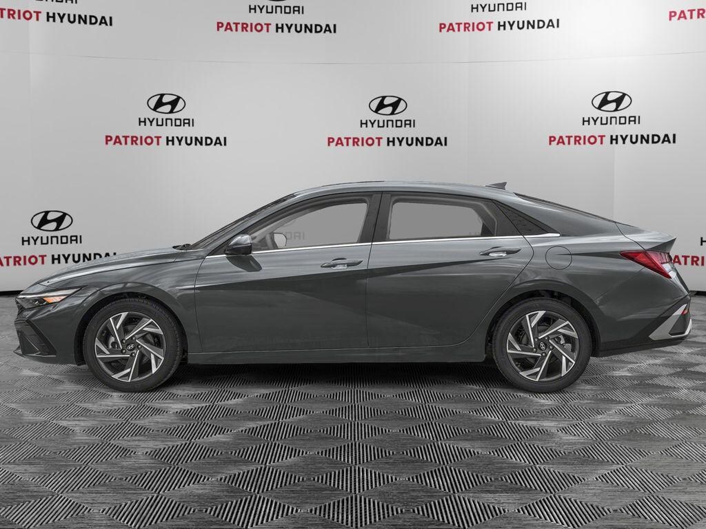 New 2026 Hyundai Elantra Limited Sedan