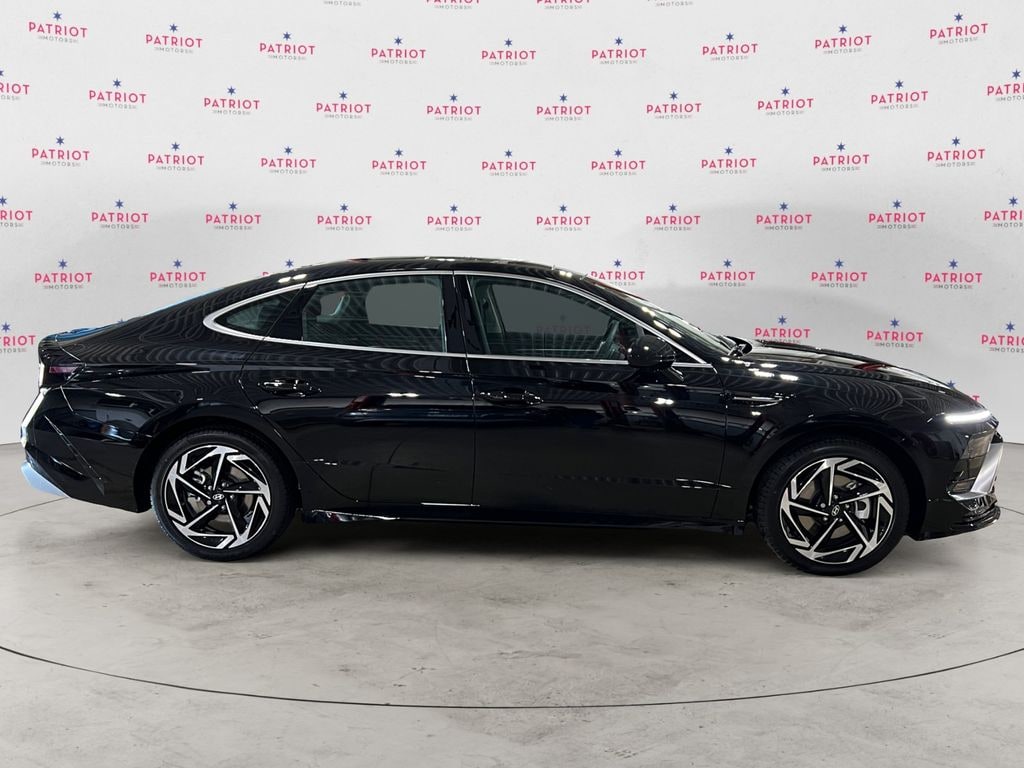 Used 2025 Hyundai Sonata SEL Convenience Sedan