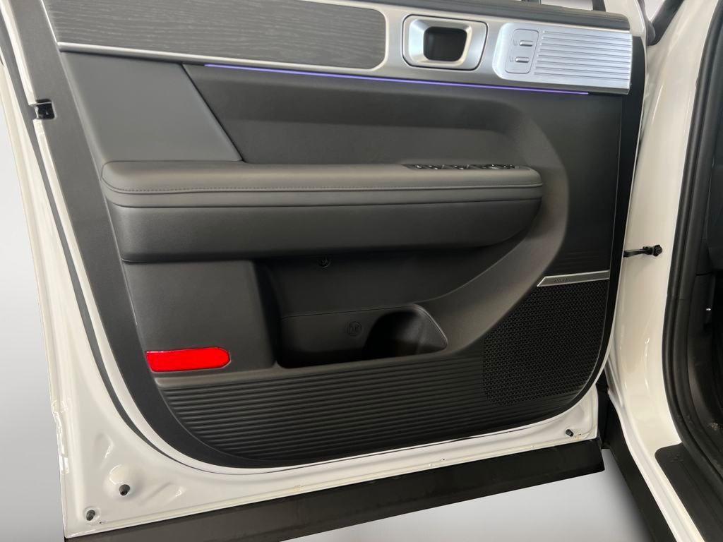 2026 Hyundai Santa Fe Limited - Photo 10