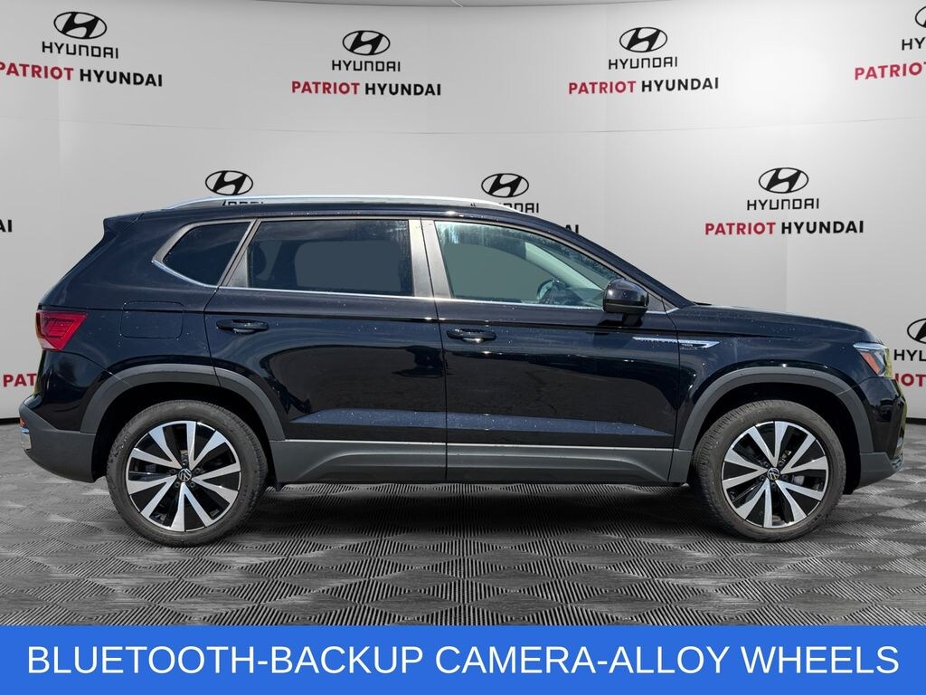 Used 2022 Volkswagen Taos 1.5T SE 4MOTION SUV