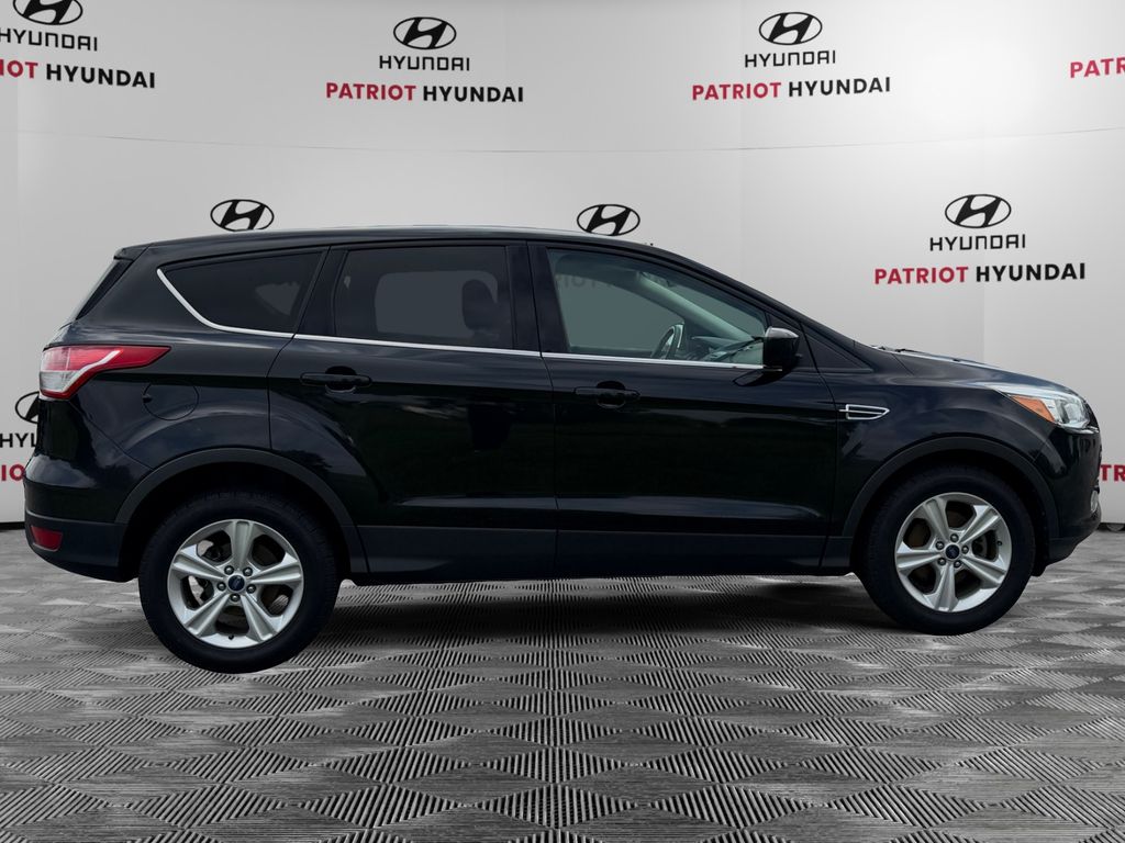 Used 2015 Ford Escape SE with VIN 1FMCU0GX5FUA15496 for sale in Bourbonnais, IL