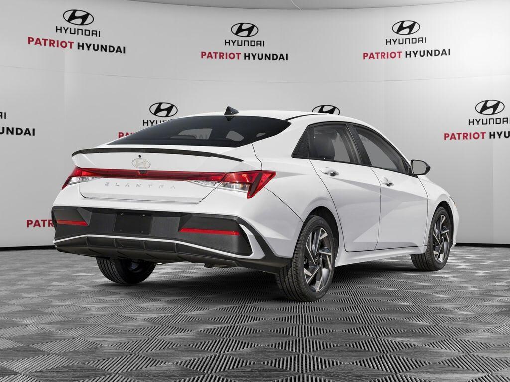 New 2026 Hyundai Elantra SEL Sport Sedan