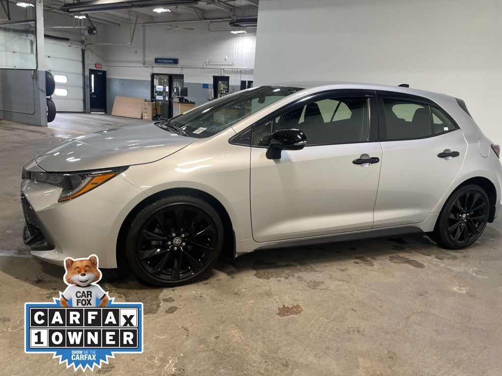 Used 2022 Toyota Corolla Hatchback SE Hatchback