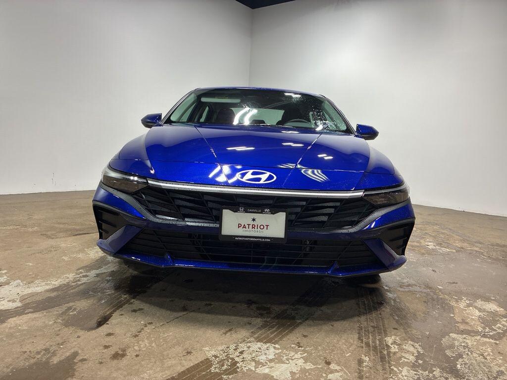 New 2026 Hyundai Elantra Hybrid Blue Sedan