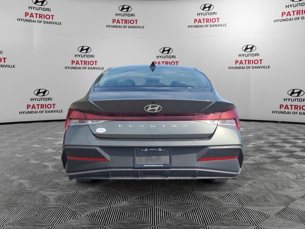 Used 2024 Hyundai Elantra SEL Sedan