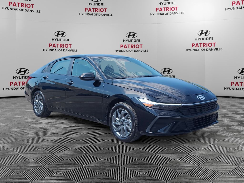 2024 Hyundai Elantra Sedan 