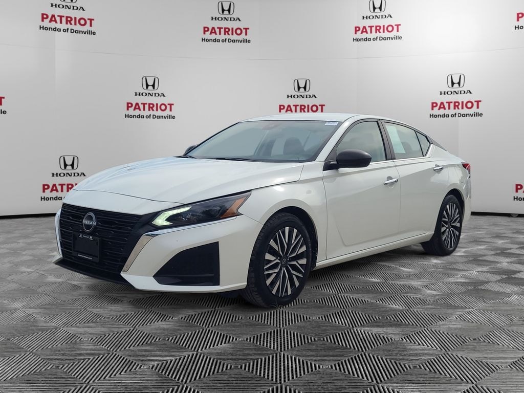 Used 2024 Nissan Altima 2.5 SV Sedan
