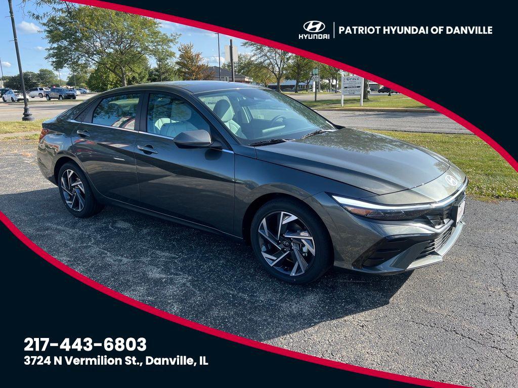 2025 Hyundai Elantra Limited's photo