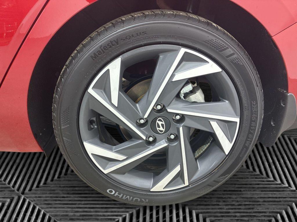 2025 Hyundai Elantra SEL - Photo 25
