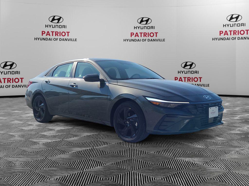 2026 Hyundai Elantra 2.0 SEL Sport Premium's photo