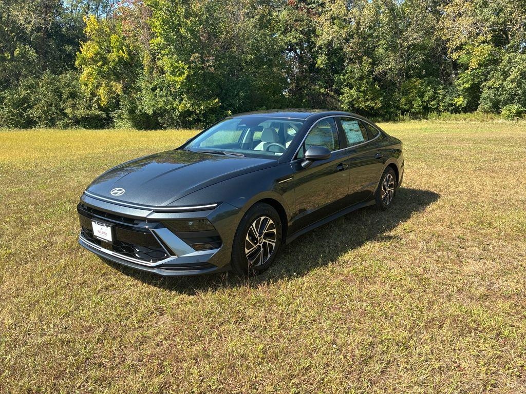 New 2026 Hyundai Sonata Hybrid Blue Sedan