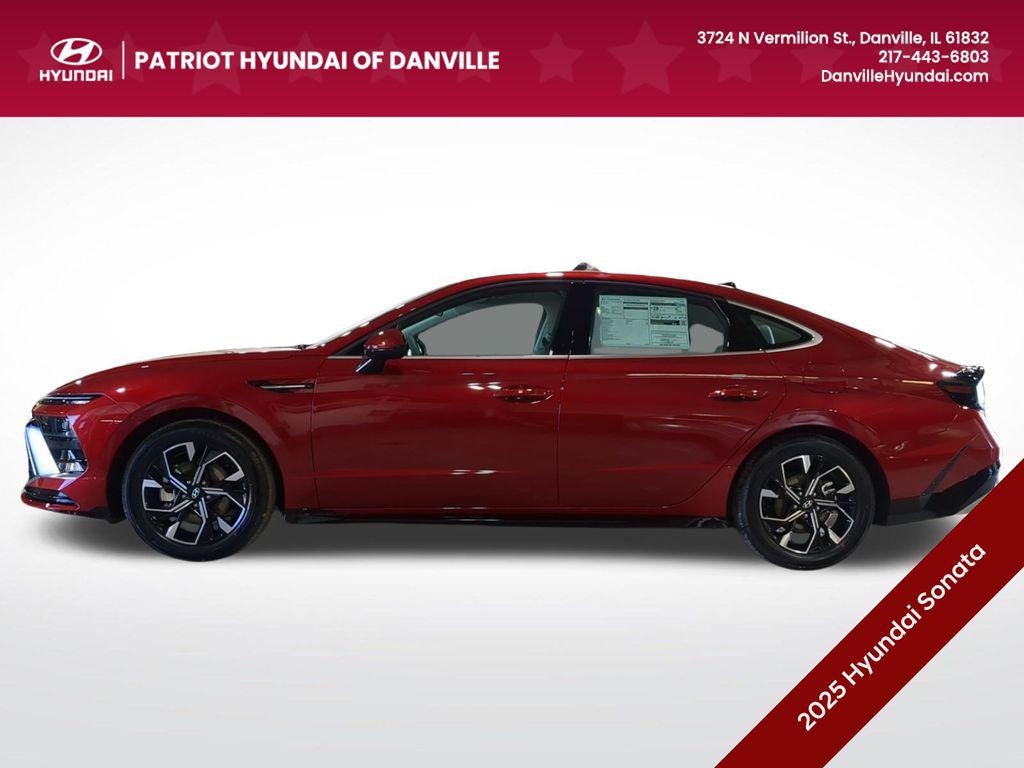 New 2025 Hyundai Sonata SEL Sedan