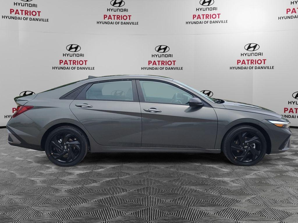 New 2026 Hyundai Elantra SEL Sport Sedan