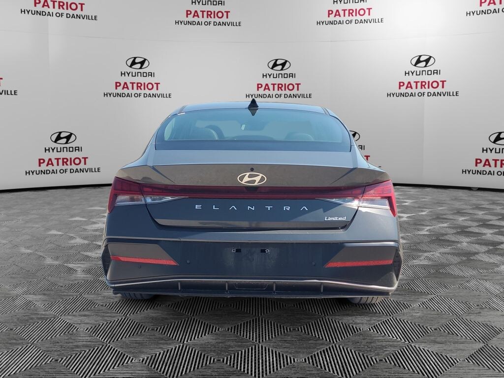 Used 2024 Hyundai Elantra Limited Sedan