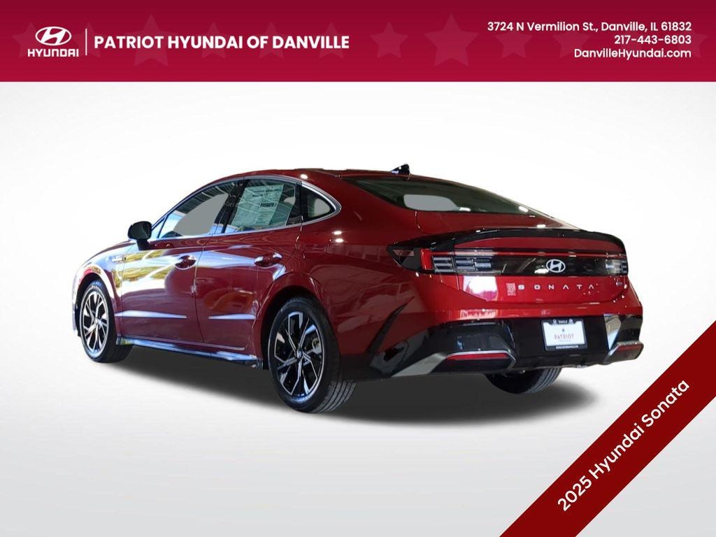 New 2025 Hyundai Sonata SEL Sedan