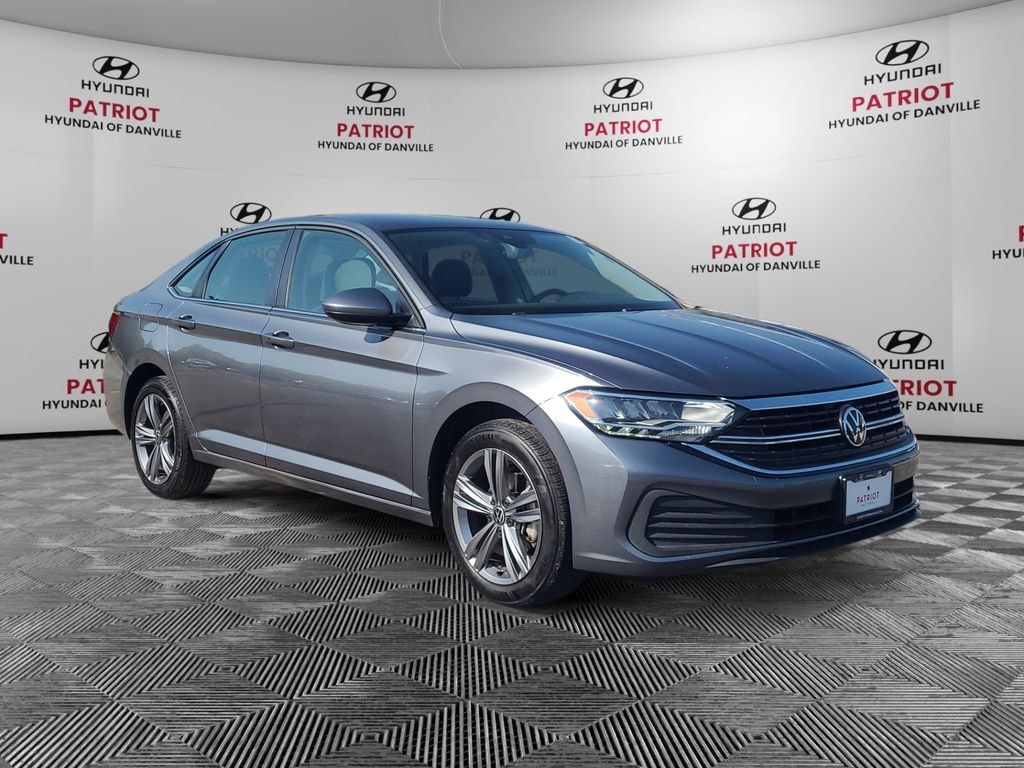 Used 2024 Volkswagen Jetta 1.5T SE Sedan