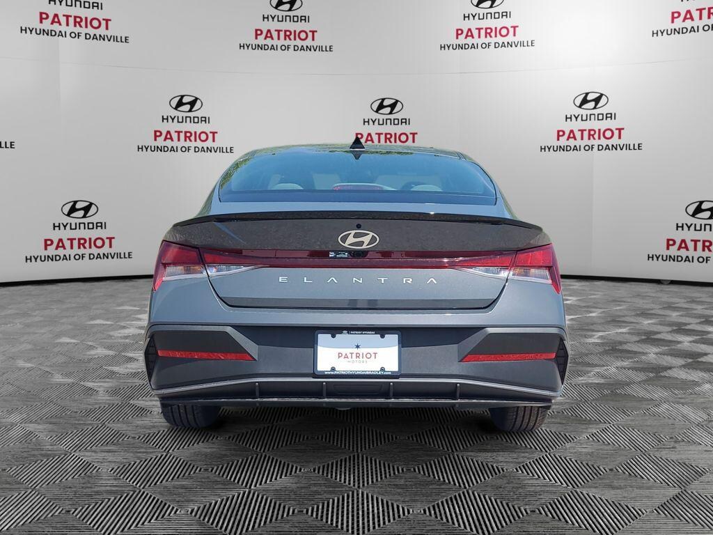 New 2026 Hyundai Elantra SEL Sport Sedan
