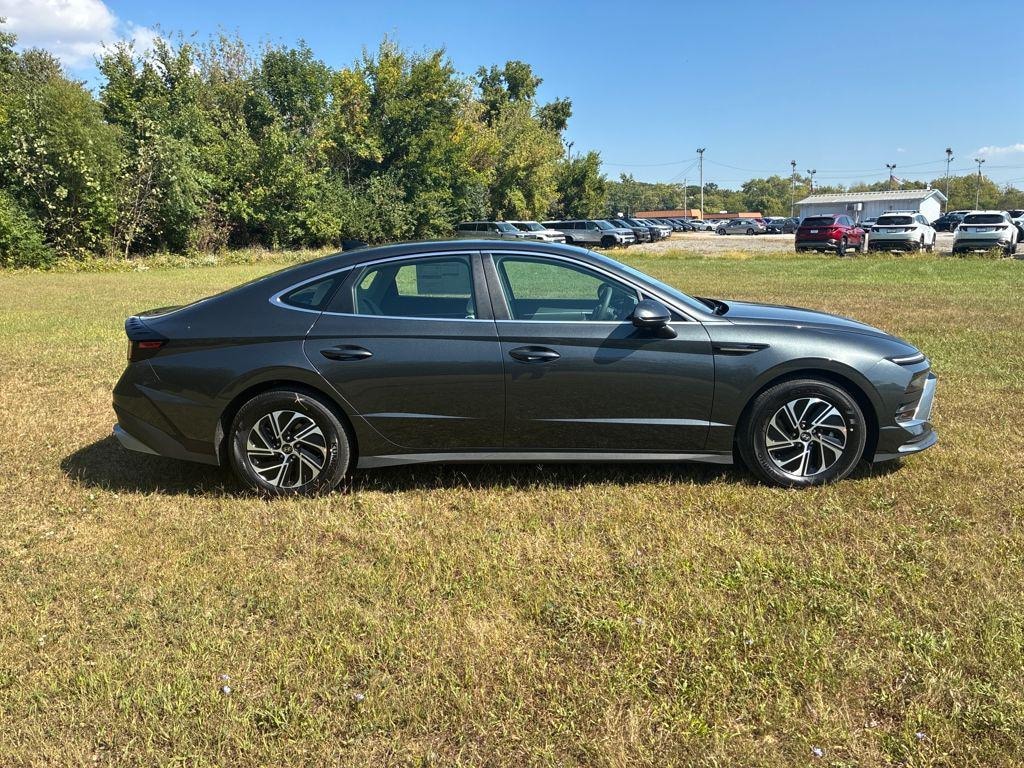 New 2026 Hyundai Sonata Hybrid Blue Sedan
