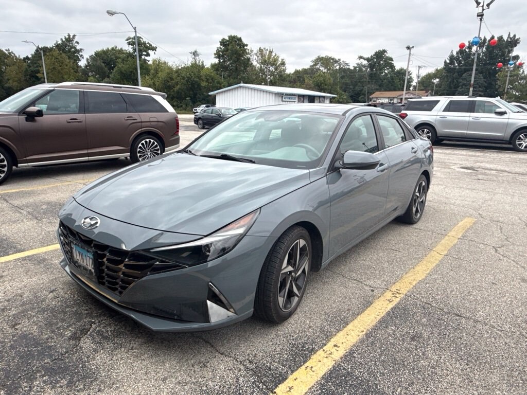 Used 2021 Hyundai Elantra SEL Sedan
