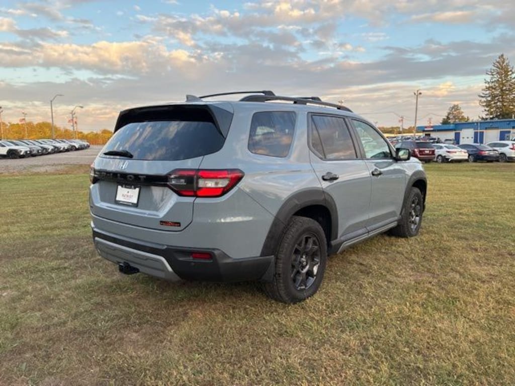 Used 2023 Honda Pilot TrailSport SUV