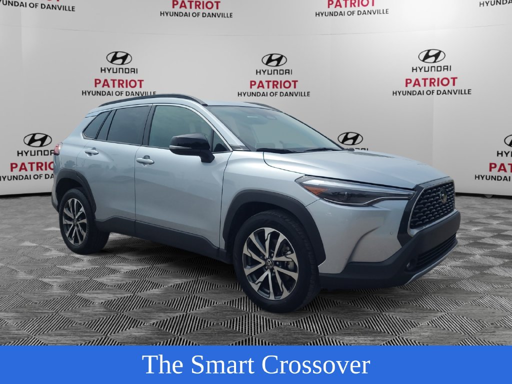 Used 2025 Toyota Corolla Cross XLE SUV