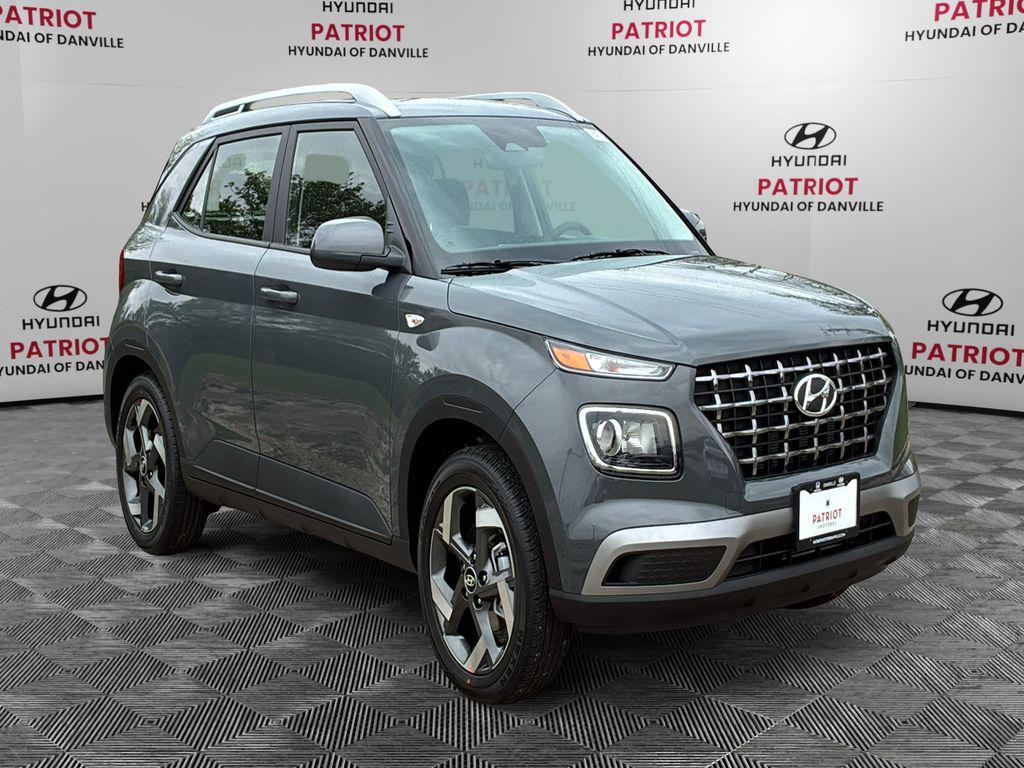 2026 Hyundai Venue SEL w/ 2-Tone Roof IVT's photo