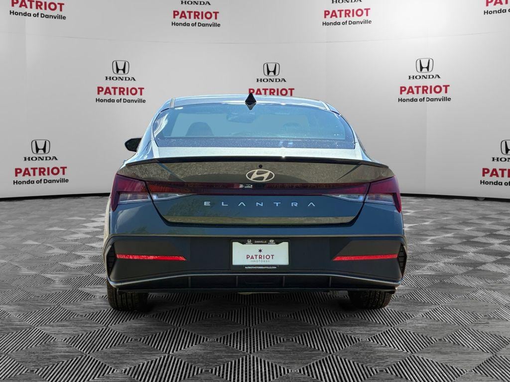 New 2026 Hyundai Elantra SEL Sport Sedan