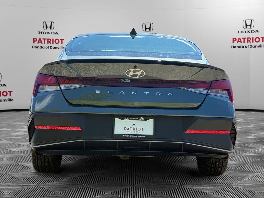 New 2026 Hyundai Elantra SEL Sport Sedan