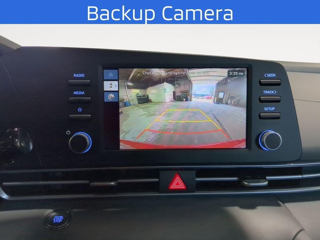 2025 Hyundai Elantra SEL - Photo 3