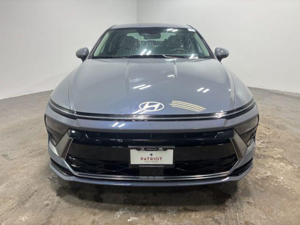 New 2025 Hyundai Sonata SEL Sedan