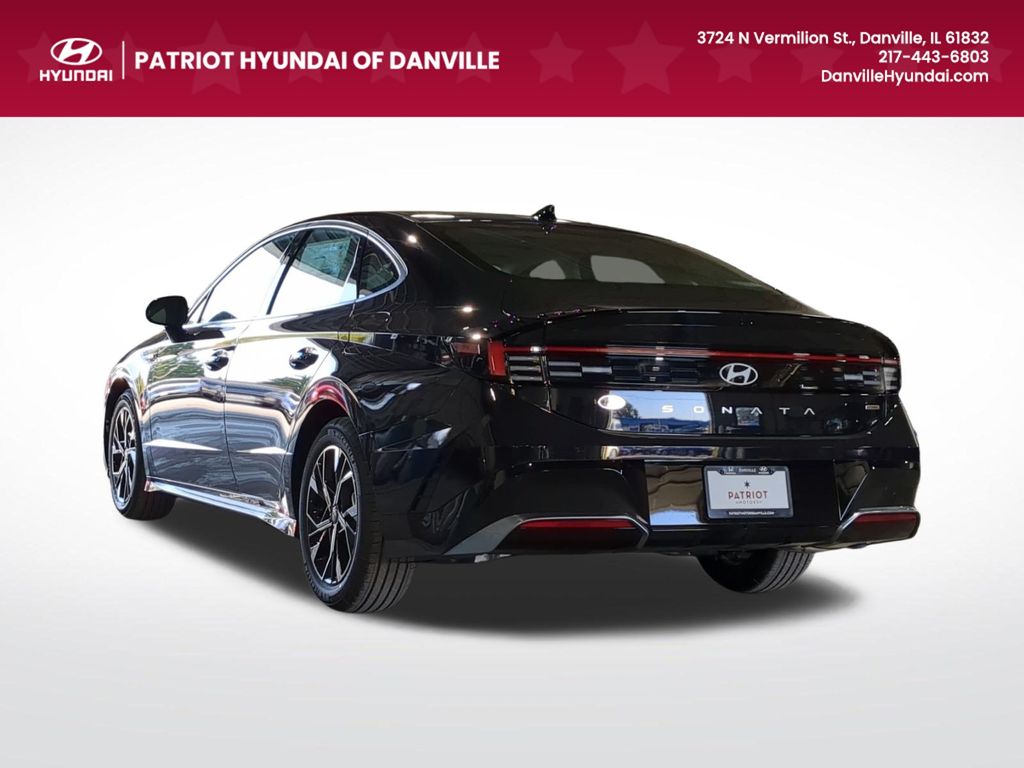 2025 Hyundai Sonata SEL photo 4