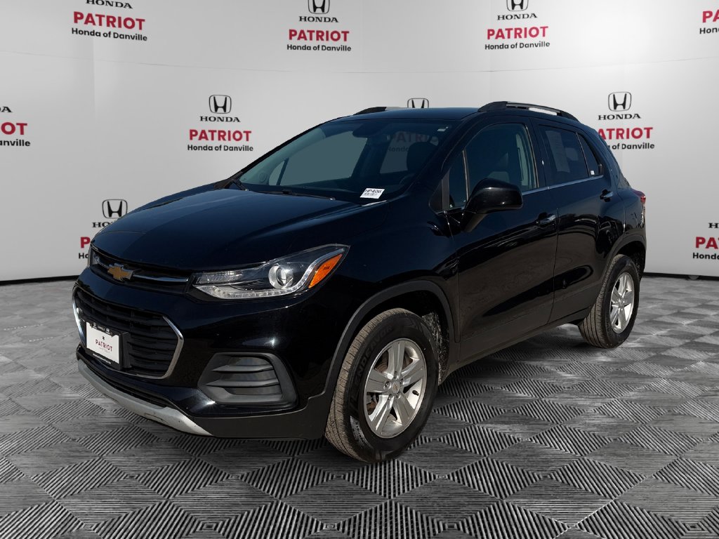 Used 2020 Chevrolet Trax LT with VIN KL7CJPSB4LB002275 for sale in Danville, IL