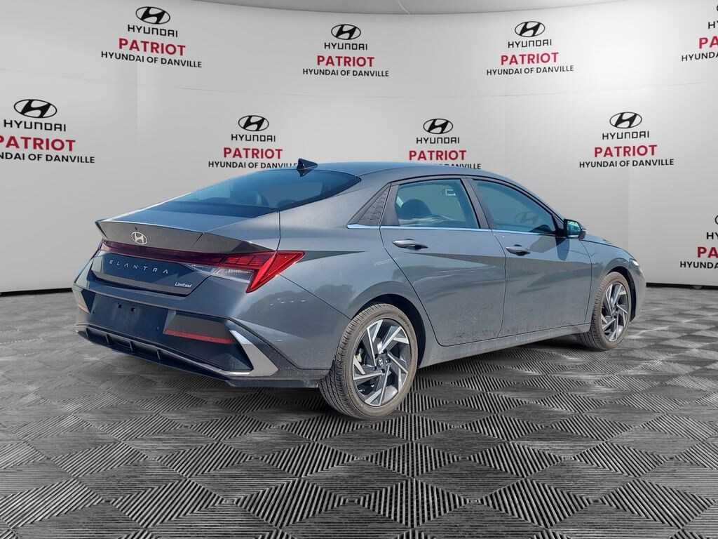 Used 2024 Hyundai Elantra Limited Sedan
