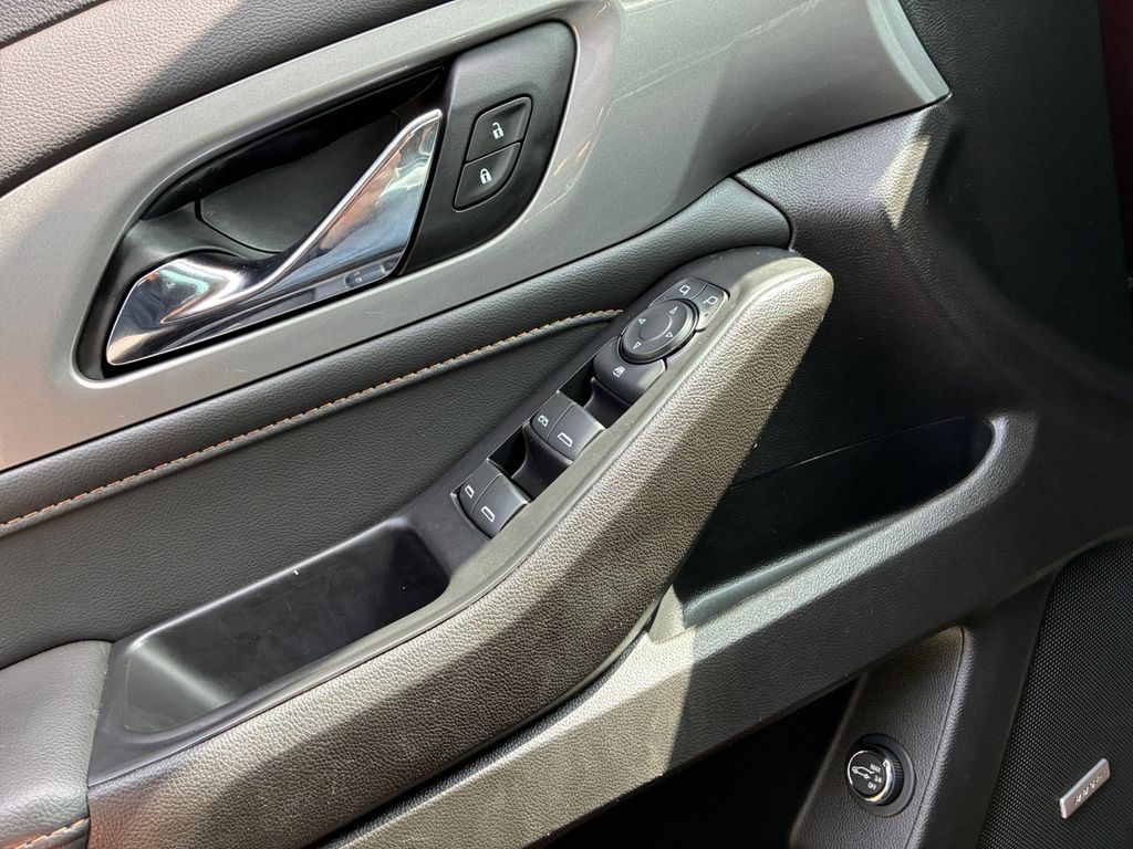 2021 Chevrolet Traverse RS - Photo 27