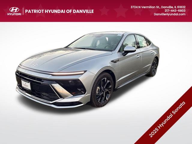 2025 Hyundai Sonata SEL photo 2