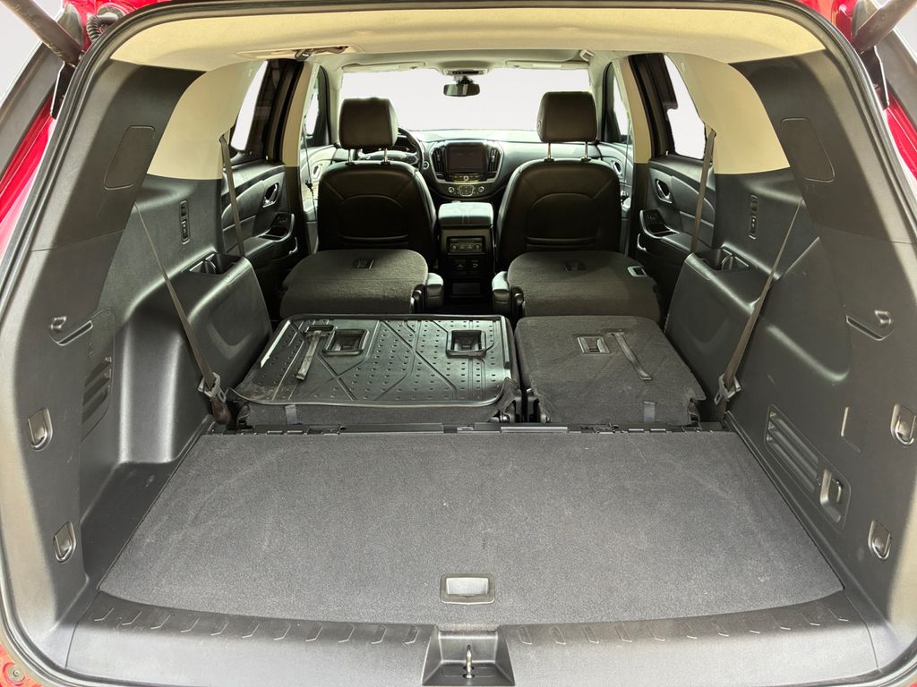 2021 Chevrolet Traverse RS - Photo 18