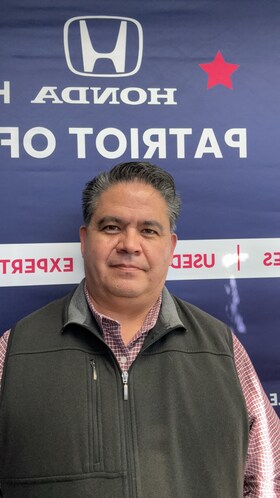 Staff member Manny Castillo from ID_ed46a11d1b00