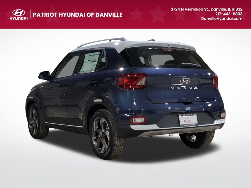 2025 Hyundai Venue Limited photo 4