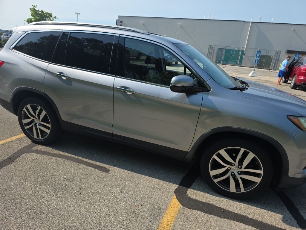 Used 2016 Honda Pilot Elite AWD SUV