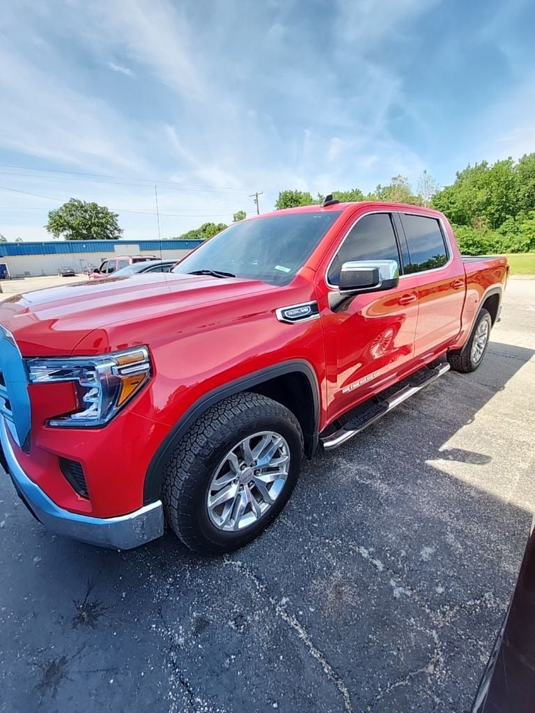 2020 GMC Sierra 4WD Crew Cab Short Box SLE's photo