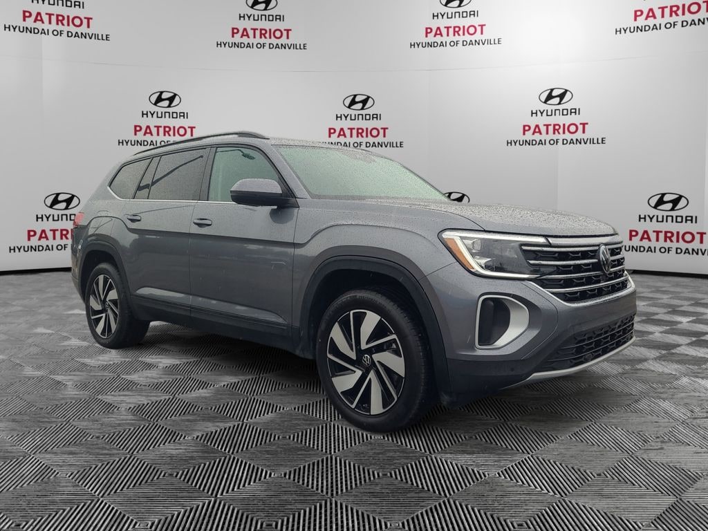Used 2025 Volkswagen Atlas 2.0T SE w/Technology SUV
