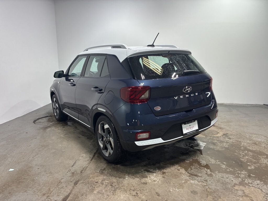 Used 2025 Hyundai Venue Limited SUV